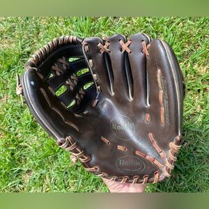 Vintage Roddy Youth Baseball Glove 80-0287 11” Right Hand Throw